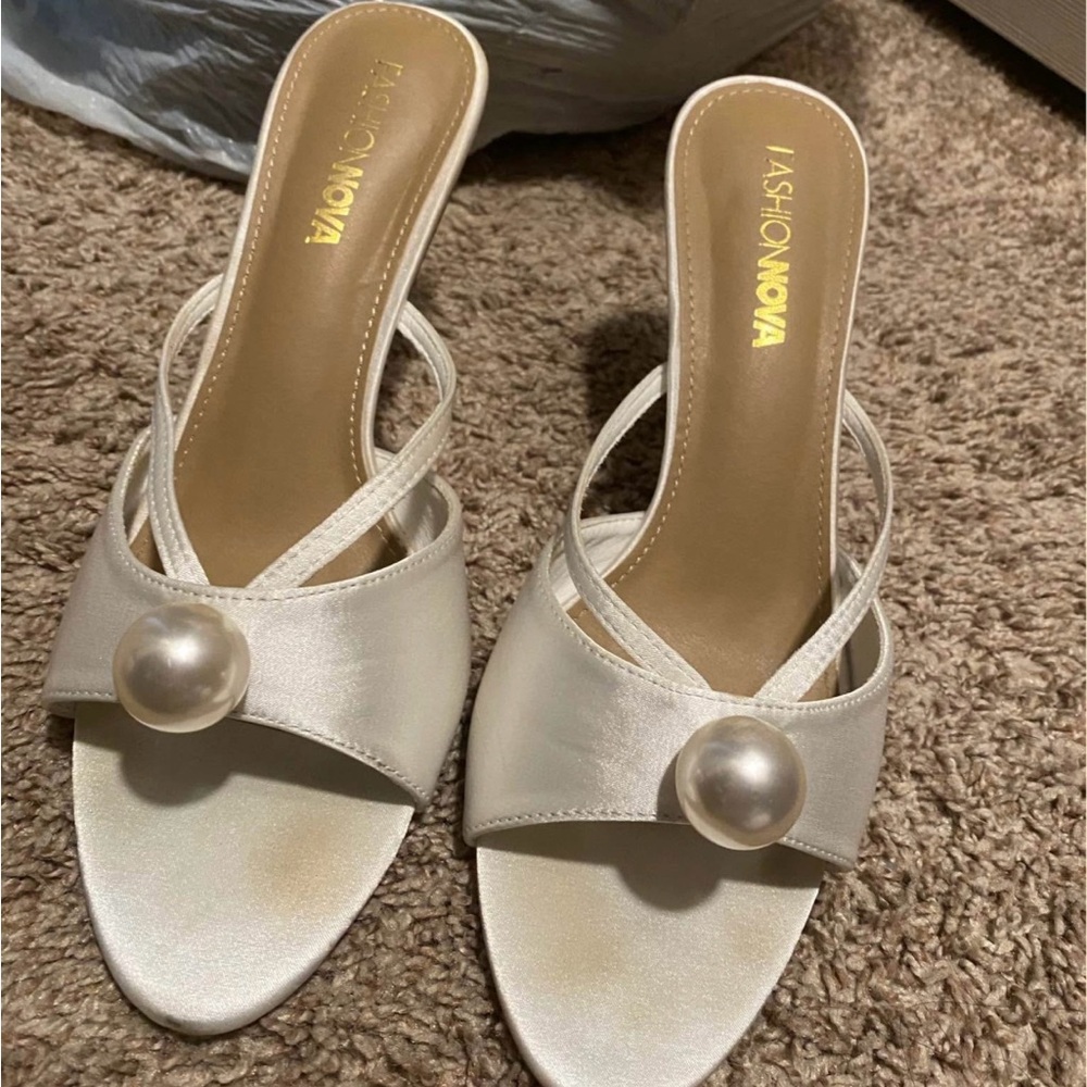 Fashion Nova Cream Mules with Pearl Detail